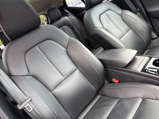 VOLVO Xc40 Photo 29