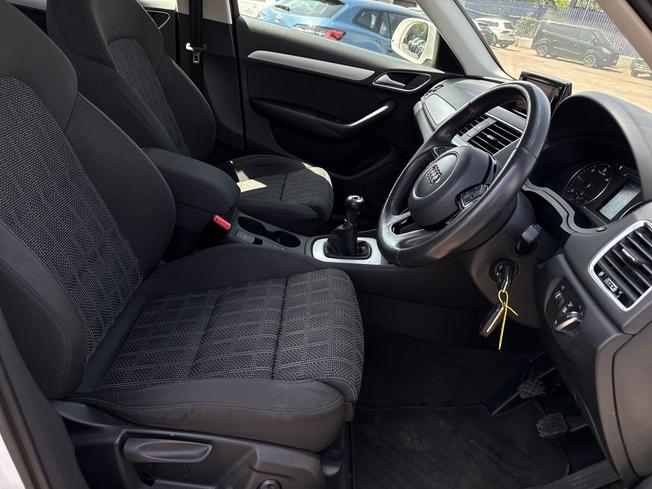 AUDI Q3 Photo 28