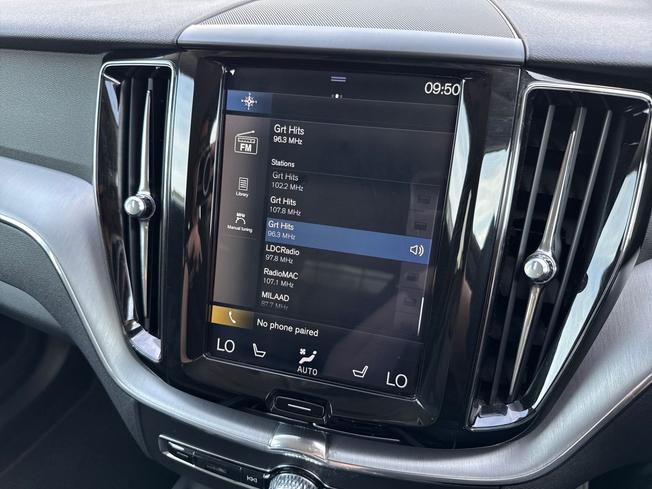 VOLVO XC60 Photo 32