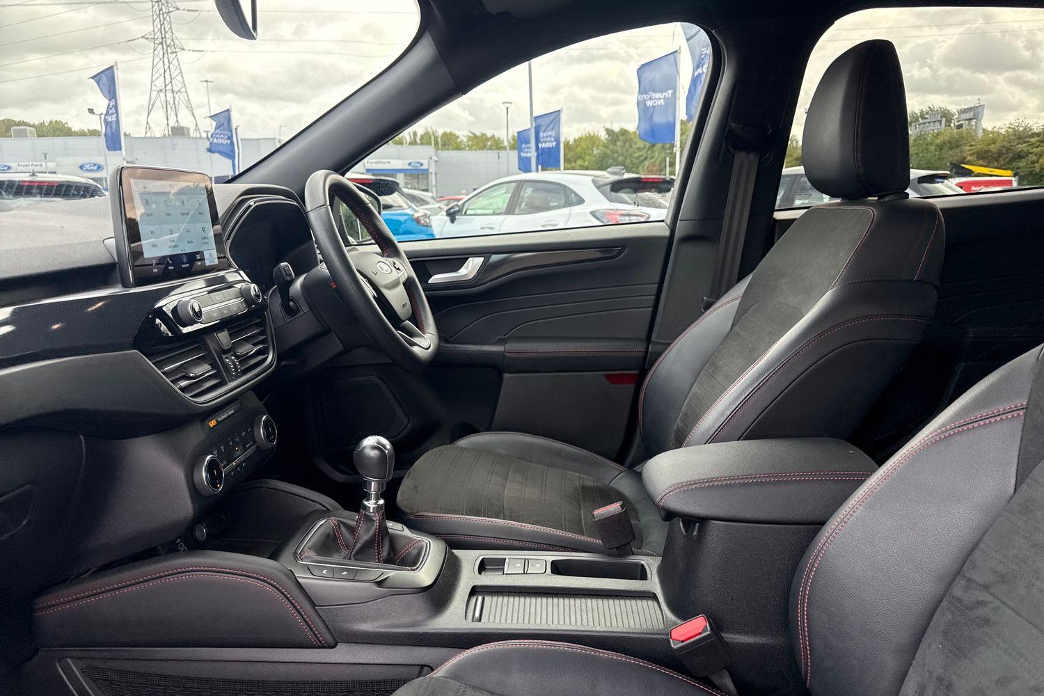 Ford KUGA Photo 18