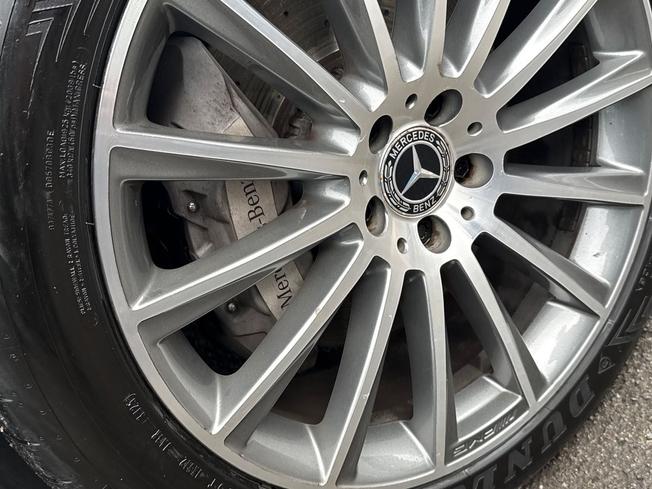 MERCEDES-BENZ GLC Photo 26