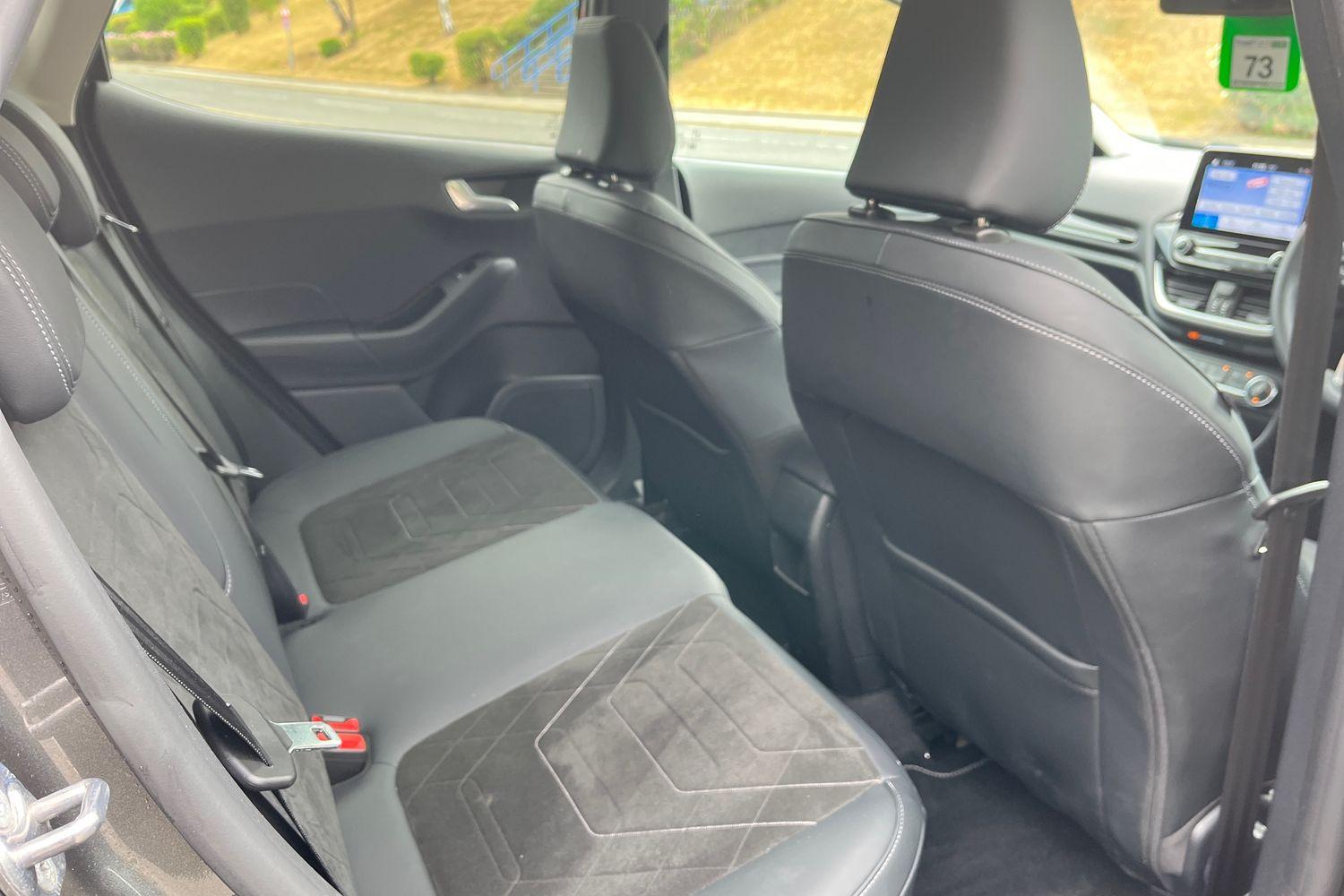Ford FIESTA Photo 35