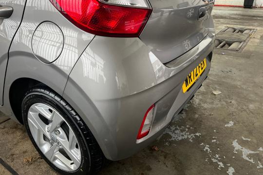 Hyundai i10 Photo autoimg-d9a0d80f8fd44023471a4ab356b2a3391c0e9bca.jpg
