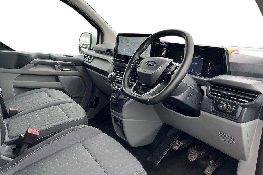 Used Ford TOURNEO CUSTOM YP24MXD 14