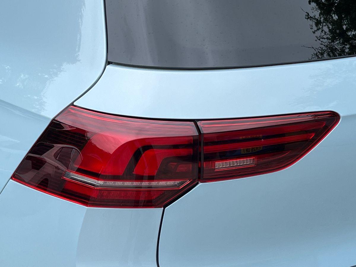 Volkswagen Golf Photo autoimg-d9a2dc31e3f7fc1004a487654286097c248b831f.jpg