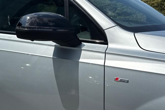 AUDI Q7 Photo 20