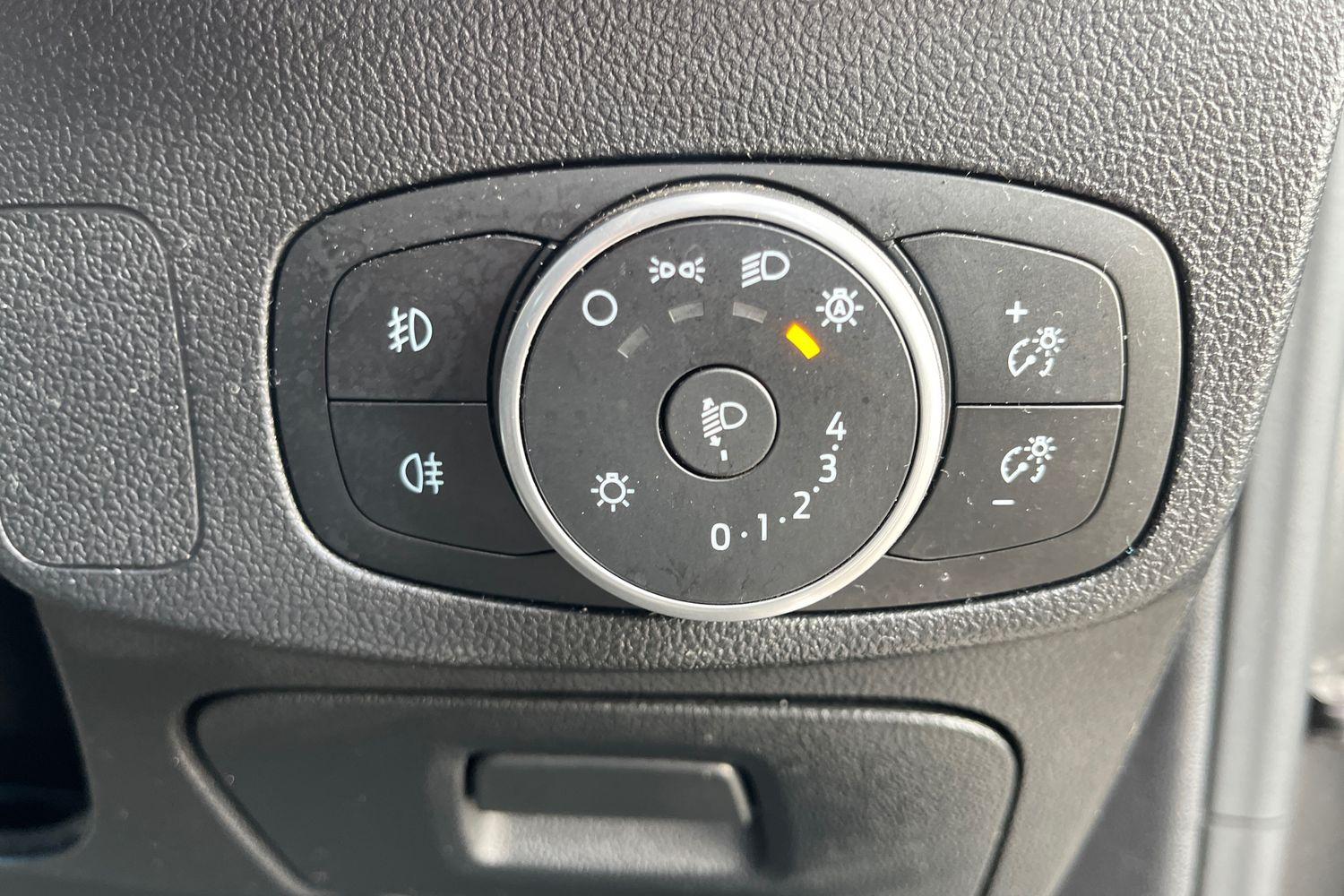Ford FOCUS Photo 23
