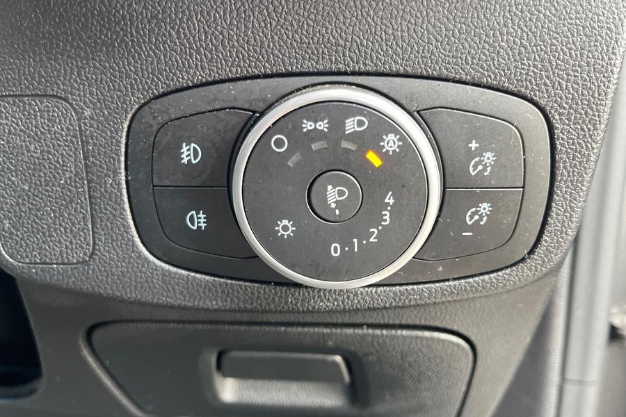 Ford FOCUS Photo autoimg-d9a7f80f2435c8009aaea50feac48cf7ab4ee39f.jpg
