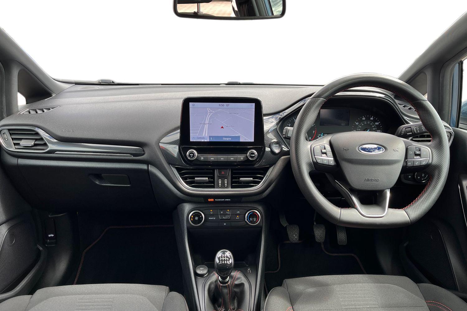 Ford Fiesta Photo 9
