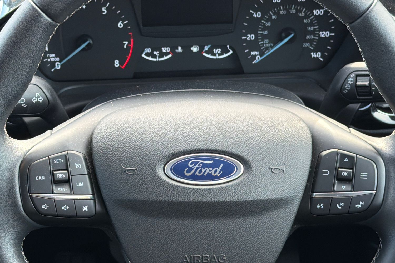 Ford FIESTA Photo 11