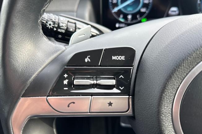 HYUNDAI Tucson Photo 16