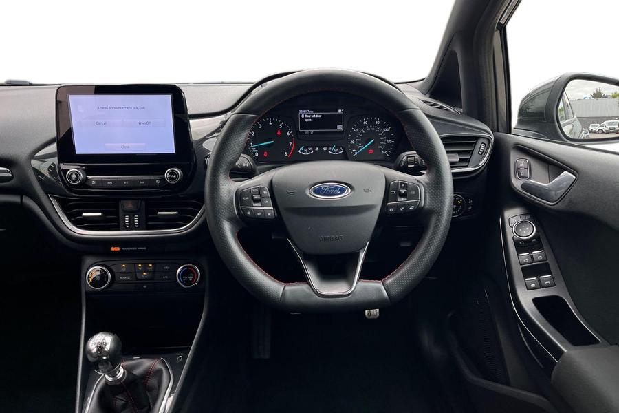 Ford Fiesta Photo autoimg-d9b686f4b85baae11522bfeade9d4734e4a913ee.jpg