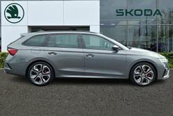 ŠKODA Octavia Photo 4