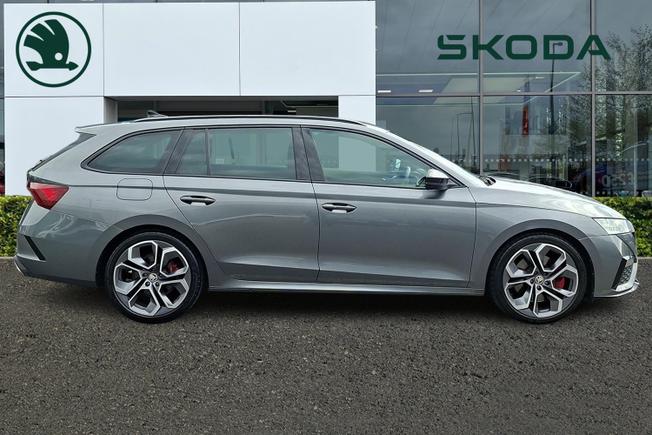 ŠKODA Octavia Photo 4