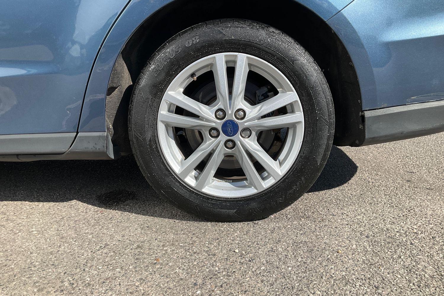 Ford Galaxy Photo 7