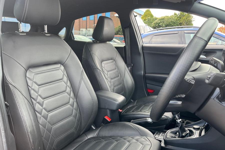 Ford PUMA Photo autoimg-d9b9b57919c7976cc5e13a96ebbebc37e3fdad45.jpg