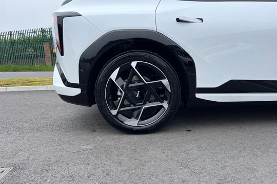 Kia EV4 Photo autoimg-d9bda4e1bfbfcf1e9e8e1775759a989c9e138cda.jpg