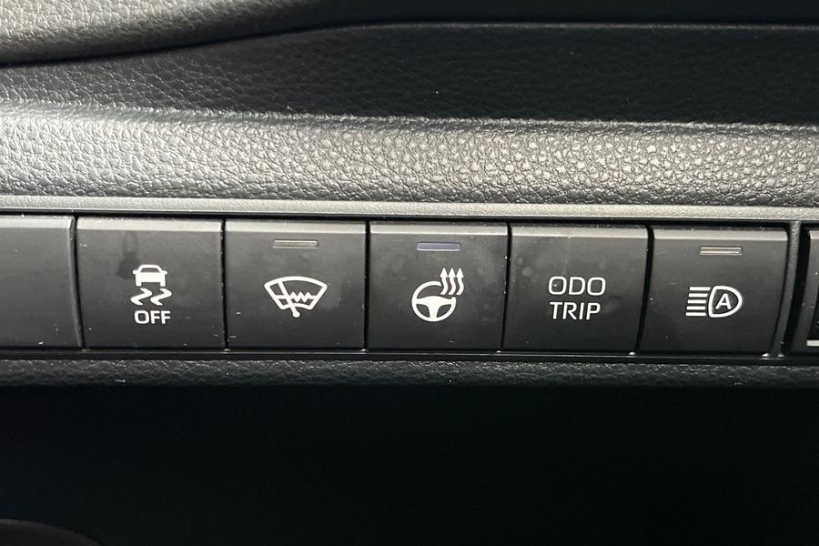 Toyota Corolla Photo autoimg-d9beae081e3668d2446e36c699a7e2a8b6a99261.jpg