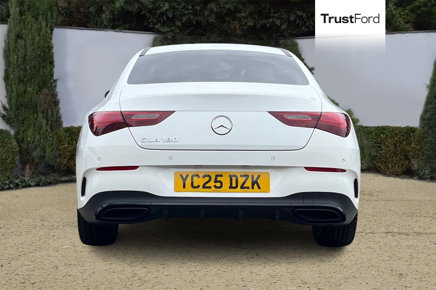 Mercedes-Benz CLA Photo 6