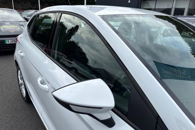 SEAT Ibiza Photo 20