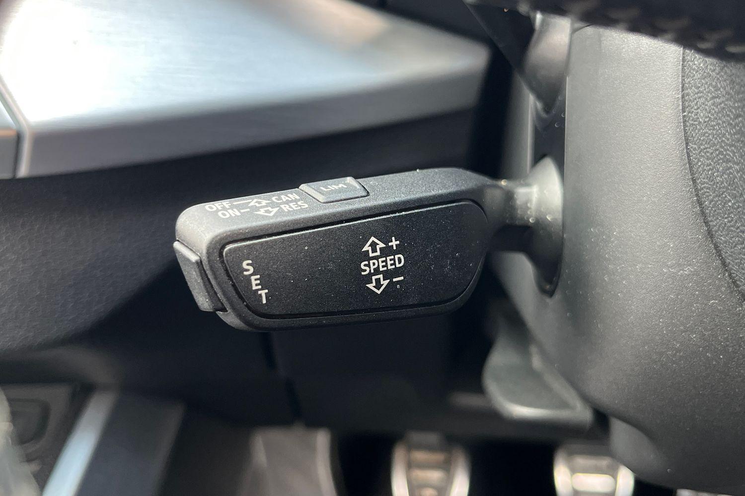 Audi Q2 Photo 35
