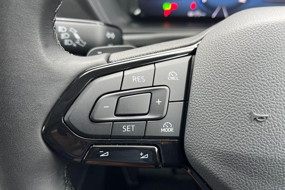 Used FORD TRANSIT CONNECT HS25CGF 8