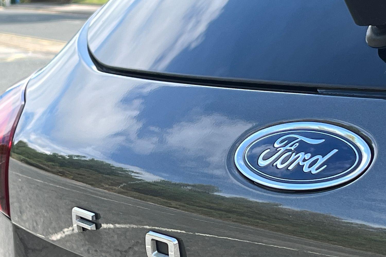 Ford Focus Photo 39
