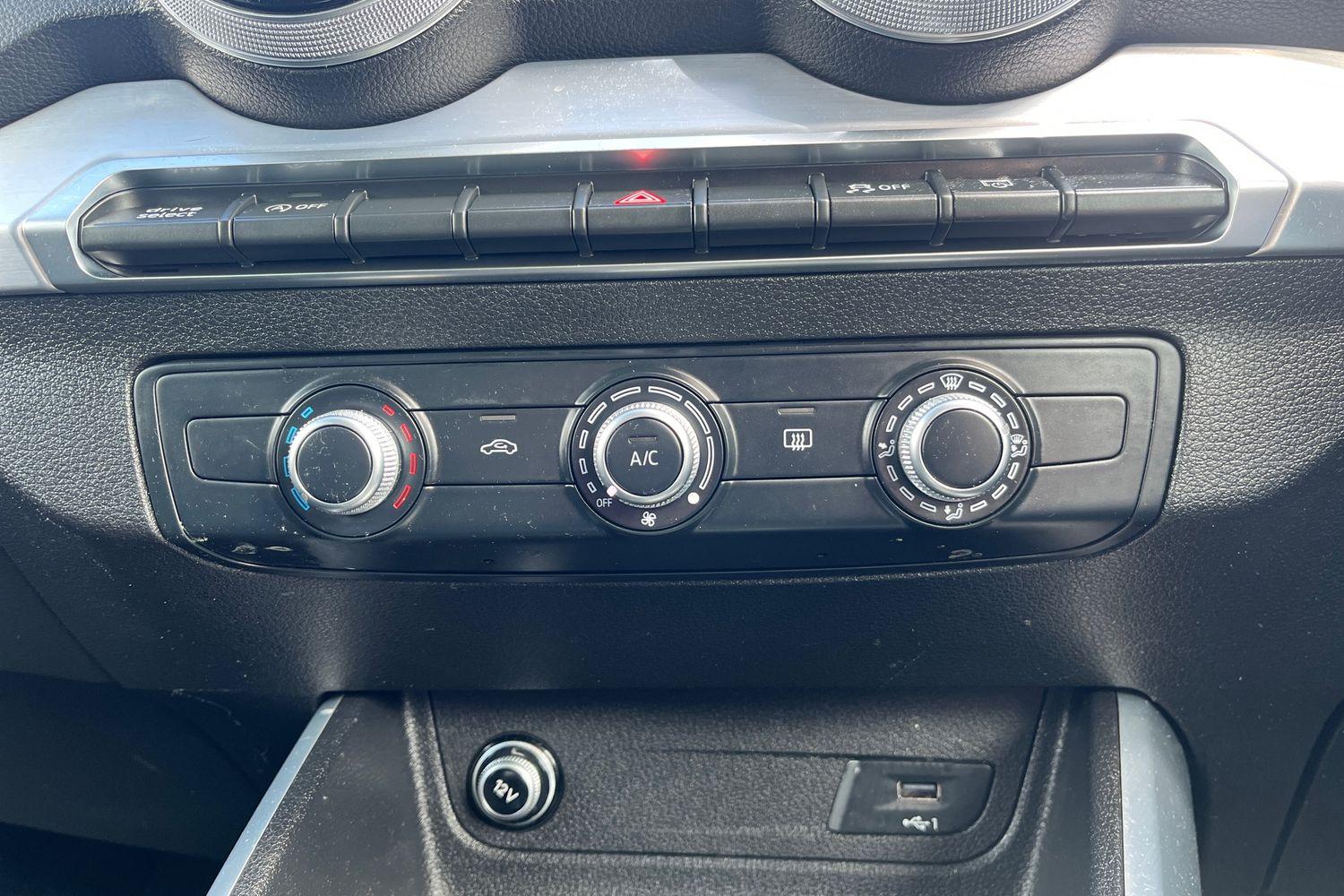 Audi Q2 Photo 30
