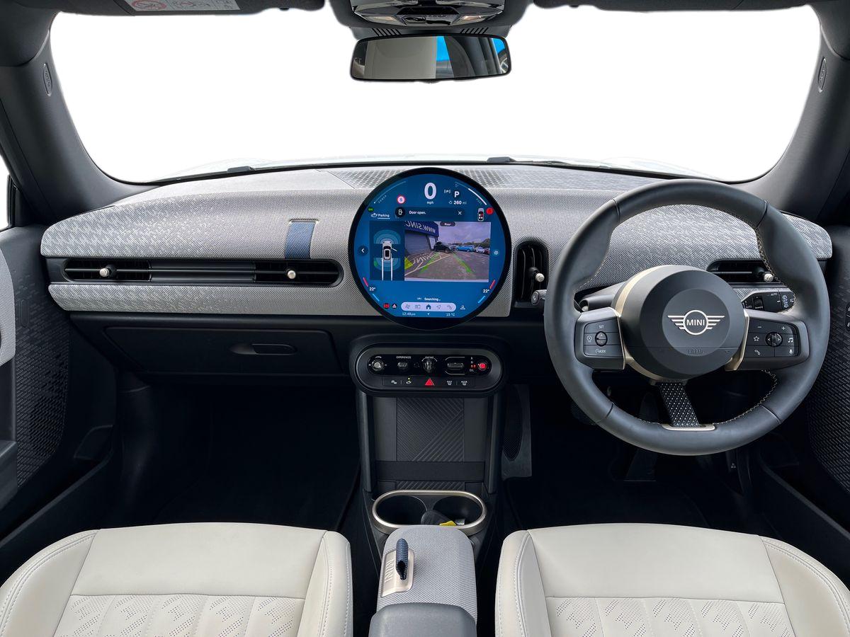 MINI Cooper Photo 9