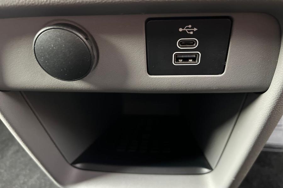 Ford TRANSIT CUSTOM Photo autoimg-d9d8480c7c7be7dfcec0e20256f0c8890df5452f.jpg