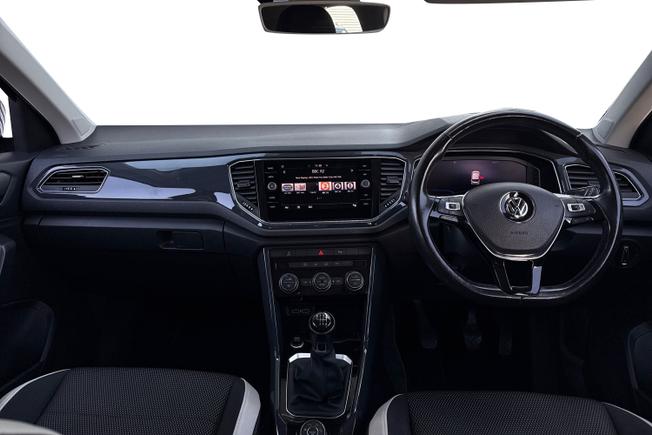 VOLKSWAGEN T-Roc Photo 10