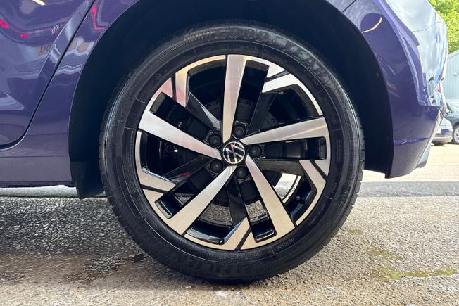 VOLKSWAGEN Polo Photo 5