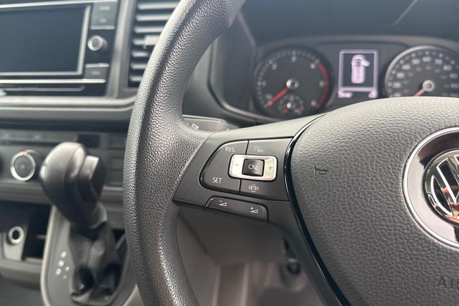 Volkswagen Crafter Photo 16