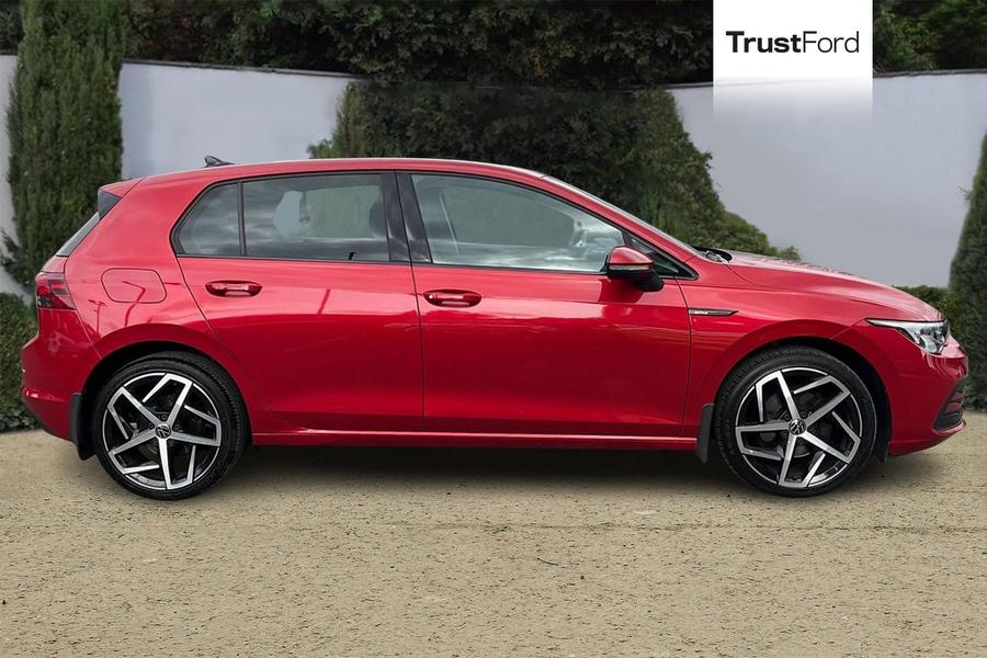 Volkswagen GOLF Photo autoimg-d9e364b8d2333c529f605dd010a1236fa356f1d2.jpg
