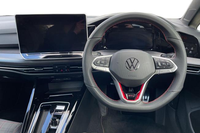 VOLKSWAGEN Golf Photo 11