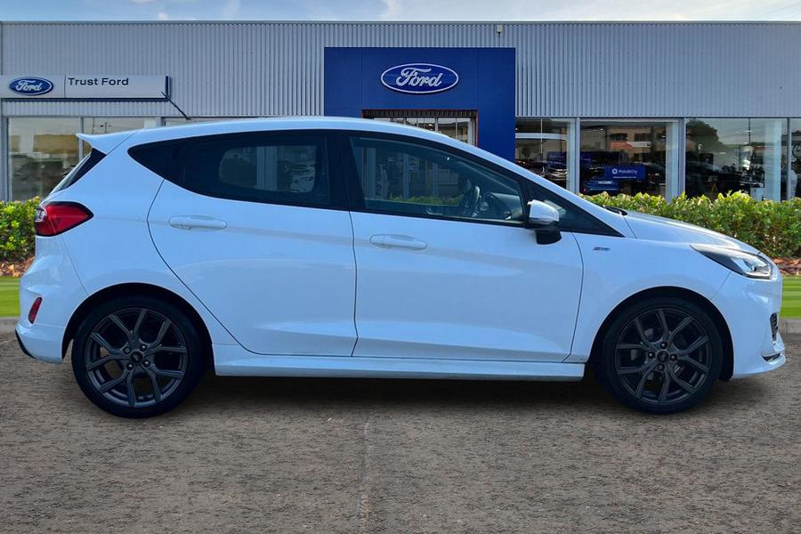 Ford FIESTA Photo autoimg-d9ec34e5696f8c0623919bf0e3c13db2b370cf4f.jpg