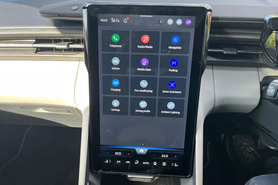 Used Ford EXPLORER 25