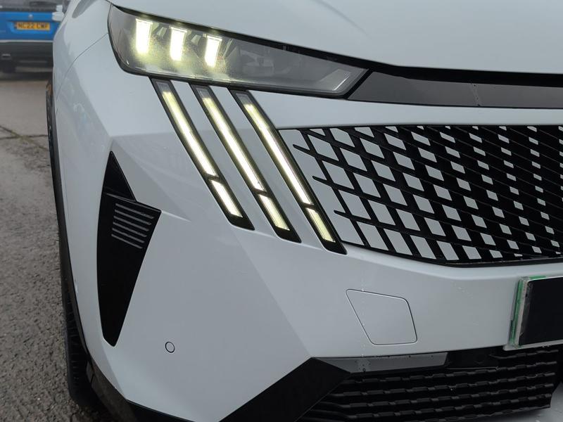 Used Peugeot E-3008 NV24VOB 46