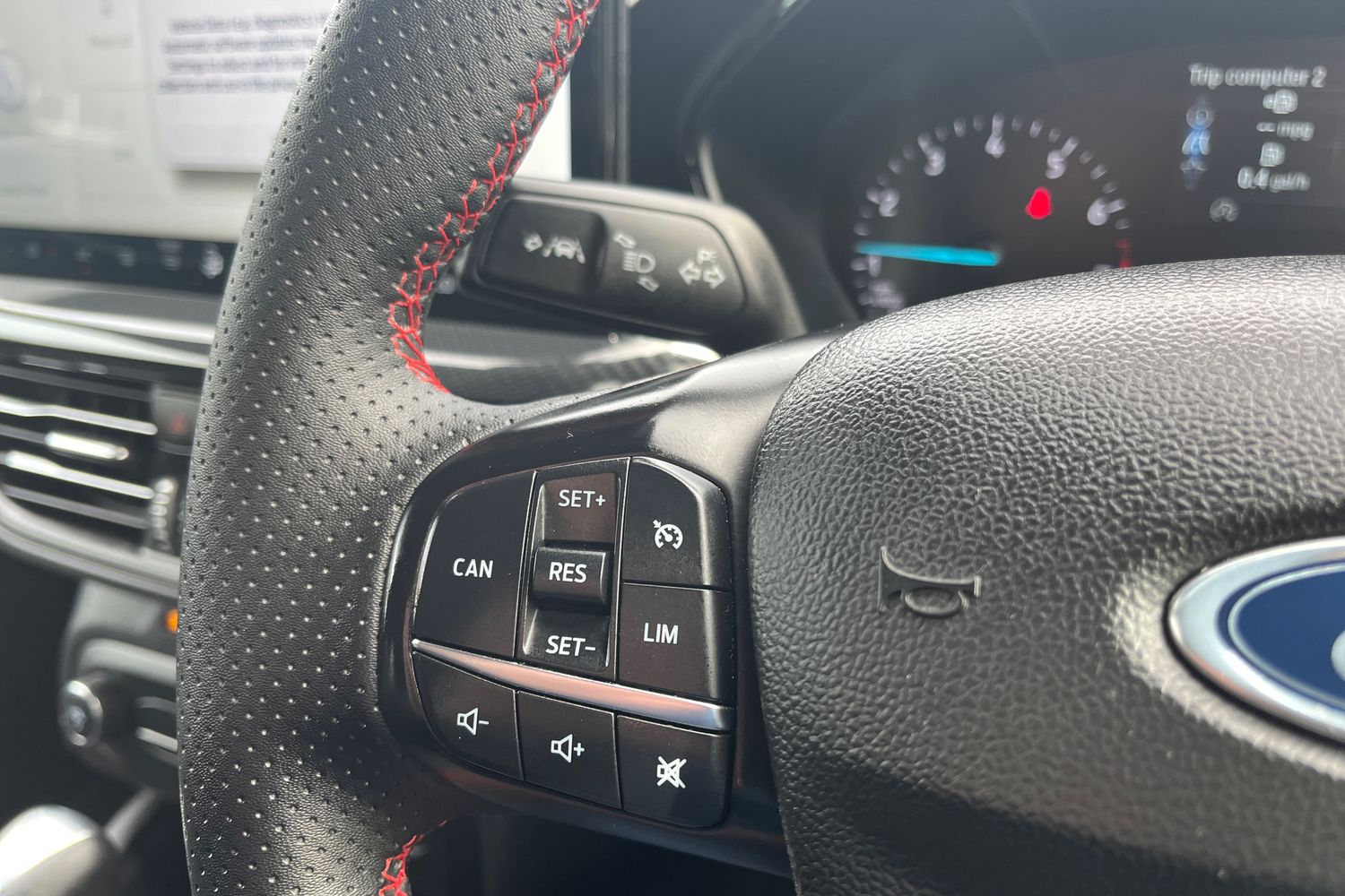 Ford FOCUS Photo 13