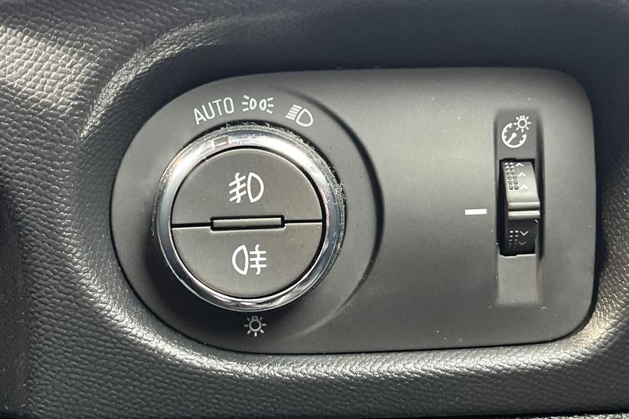 Vauxhall MOKKA Photo autoimg-d9f39958207ddd9ac9e33c6cca6a0deefd97ca30.jpg
