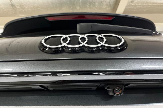 AUDI Q3 Photo 35