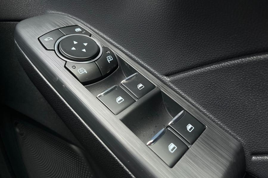 Ford KUGA Photo autoimg-d9f81d6a36871a78d047d0372ce1887c011a7947.jpg