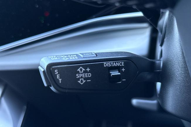 AUDI Sq7 Photo 37