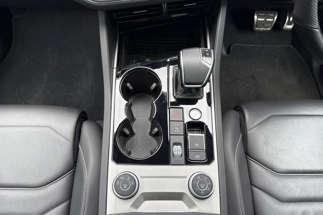 VOLKSWAGEN Touareg Photo 22