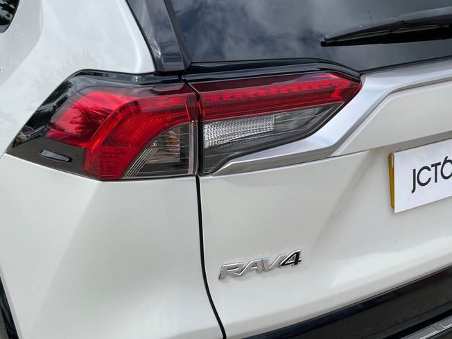 TOYOTA Rav4 Photo 18