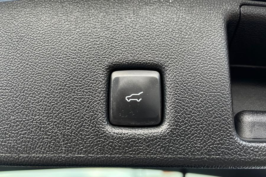 Ford Kuga Photo autoimg-d9fa83a77f38be6772b4f1627543b9ca6562366f.jpg