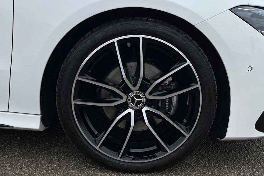 Mercedes-Benz CLA Photo autoimg-d9fb6b10b248eda57c7550765fbc47f9b365ee17.jpg