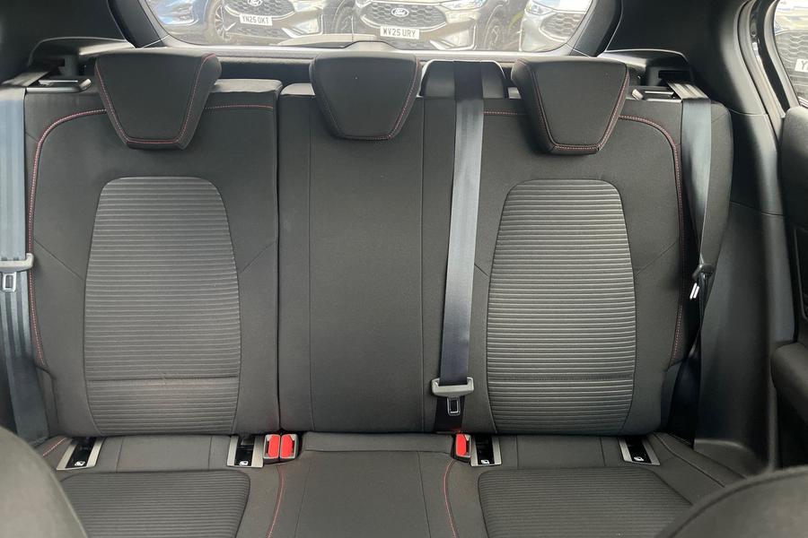 Ford FOCUS Photo autoimg-d9fcf97c4840f68ea5946ff33e4850c4a65f96a8.jpg