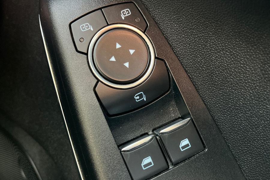 Ford FIESTA Photo autoimg-da0094bb49d2073b92194ee59684a63c1efb8097.jpg