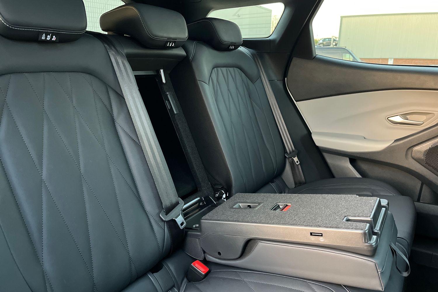 Ford Explorer Photo 27